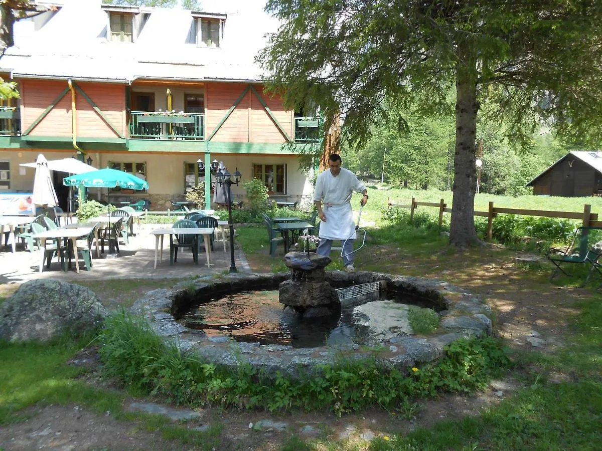 Hotel Engilberge Ailefroide 2*,